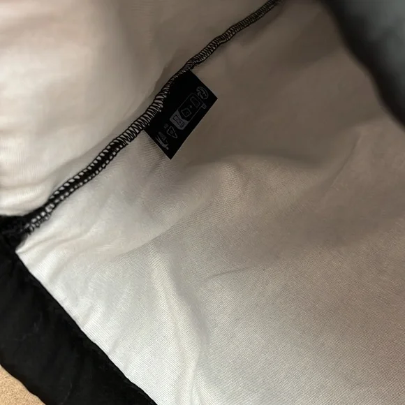 π VERSACE Large Black Dust Bag- Lined - Picture 8 of 11